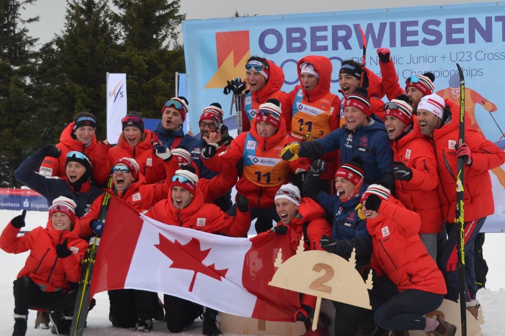 Les Canadiens en argent aux mondiaux jrs 2020 (photo: Danielle Blanchet)